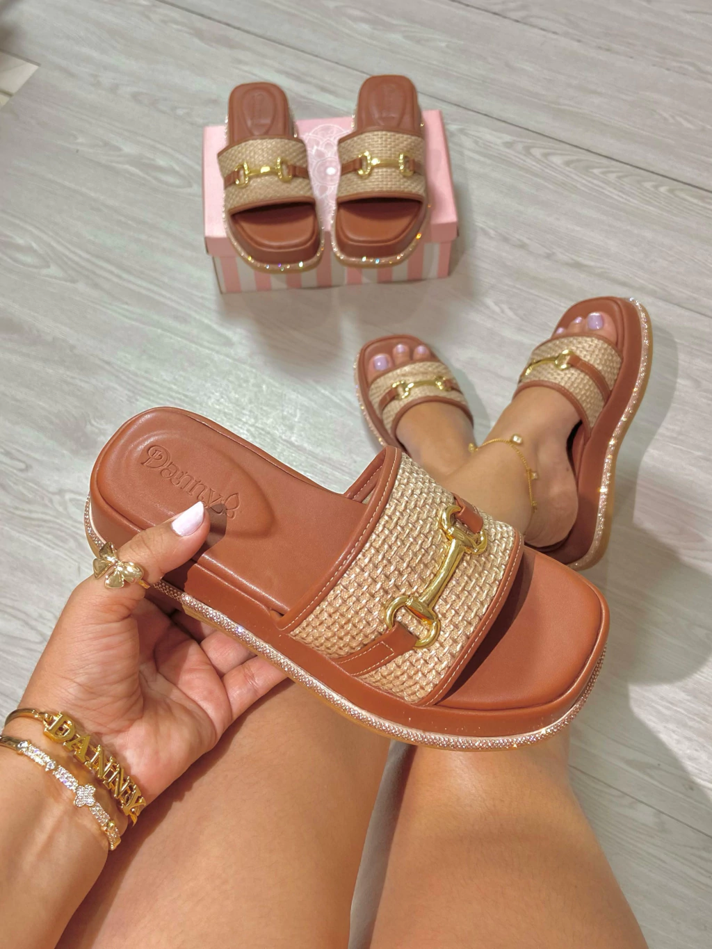 Sandália Flatform Yasmin