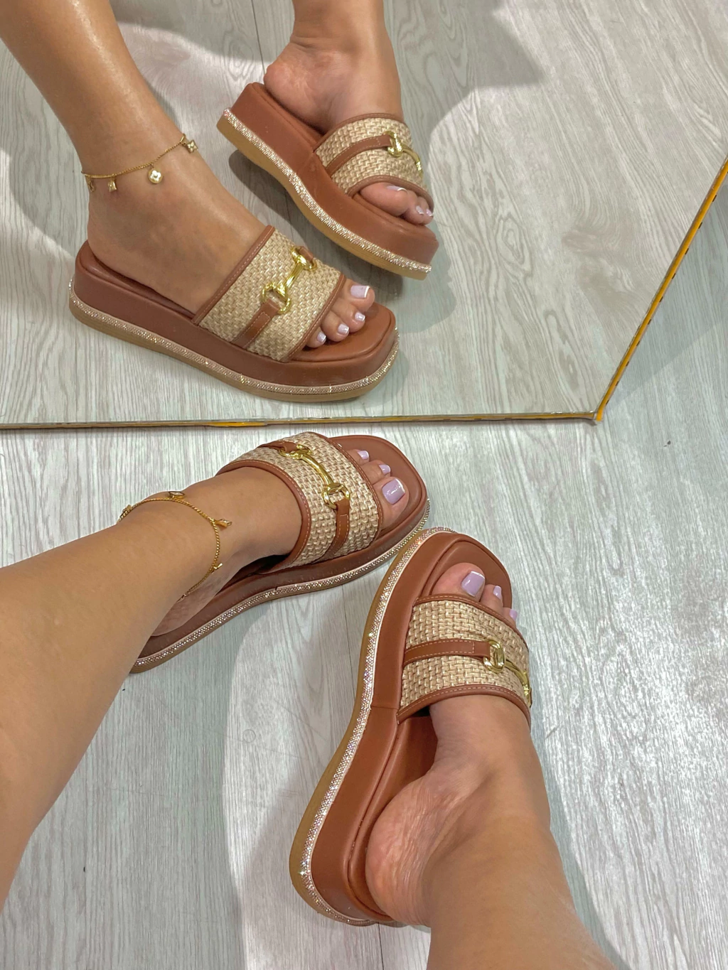 Sandália Flatform Yasmin